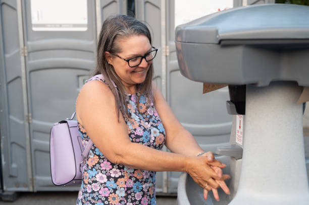 Portable Toilet Options We Offer in Hillcrest, IL